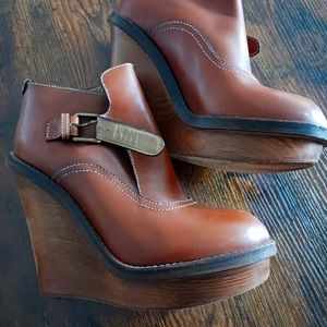 Chloe Wedged Shoes